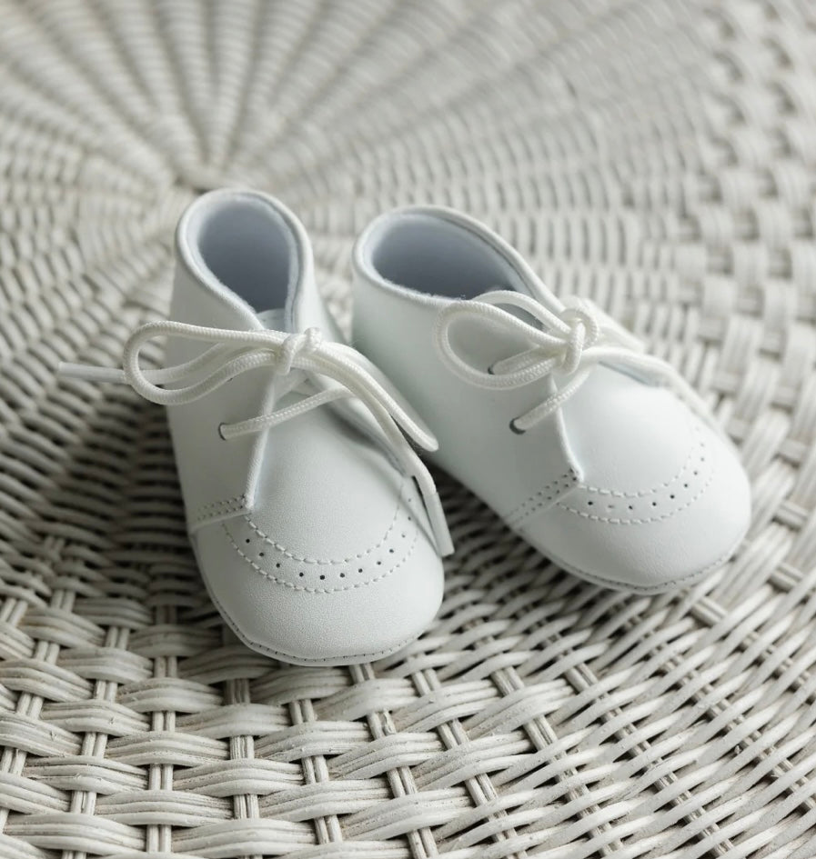 Lamour Benny lace up white bootie