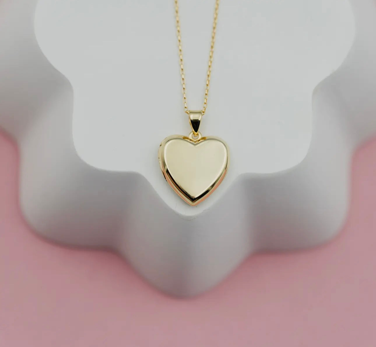 CM14k gold plated heart locket