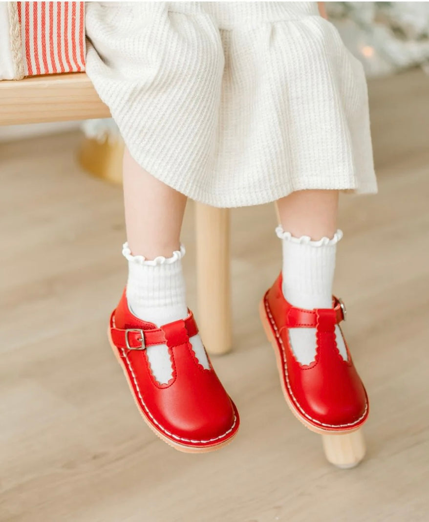 L’Amour Selina scalloped T strap Red